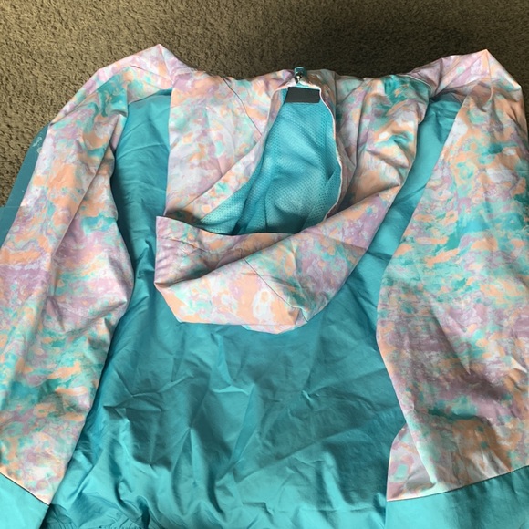 Under Armor Jacket - Picture 3 of 3